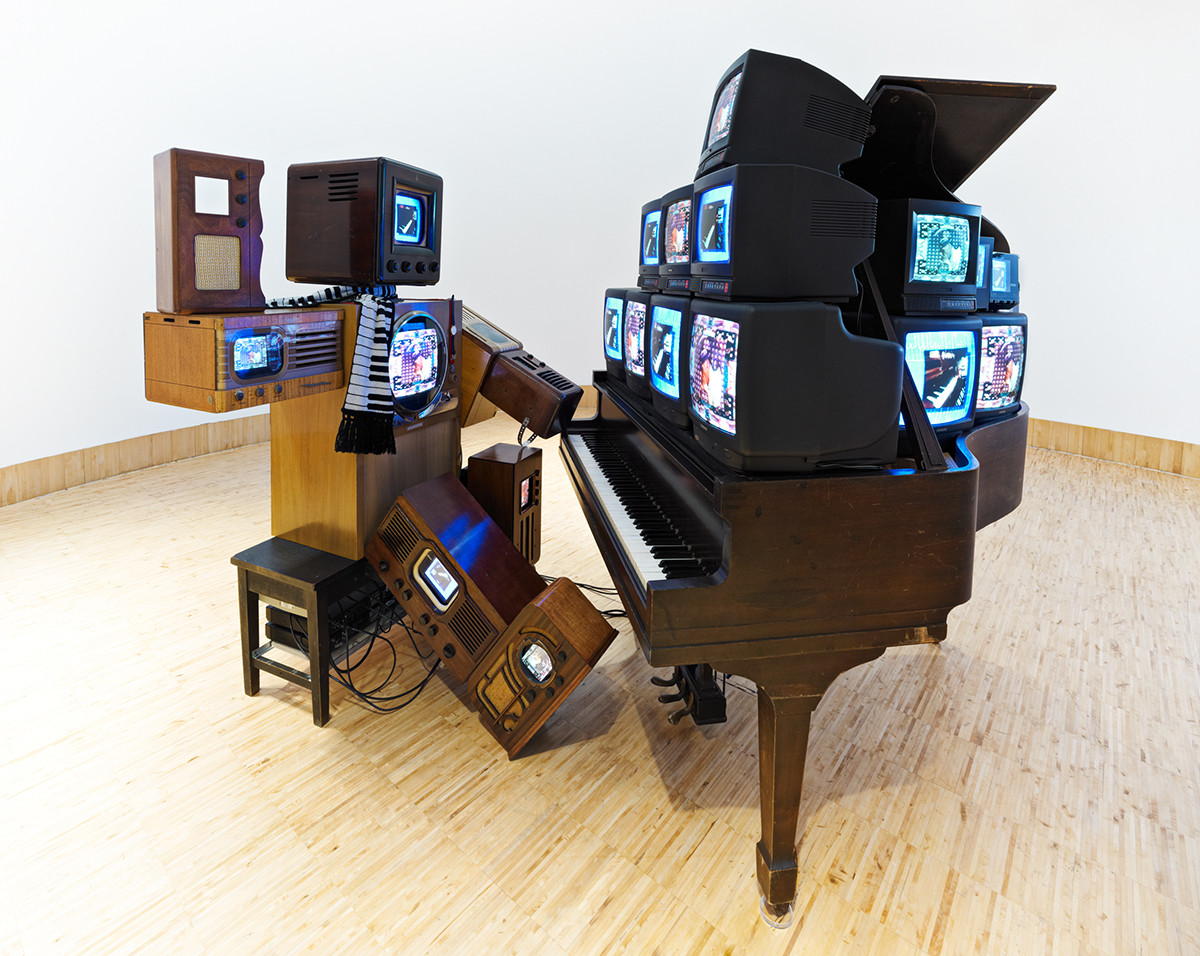 Nam June Paik: Duet Memory, 1995