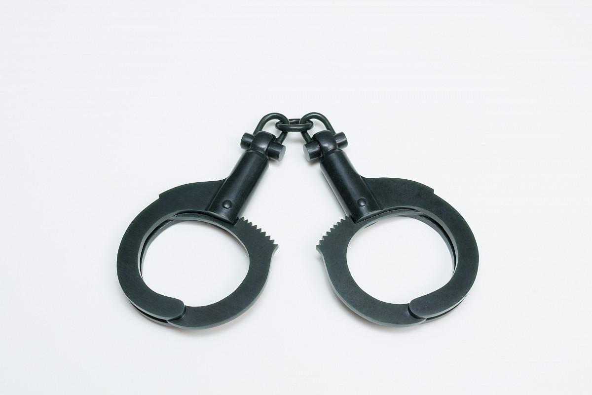 Ai Weiwei: Handcuffs, 2012