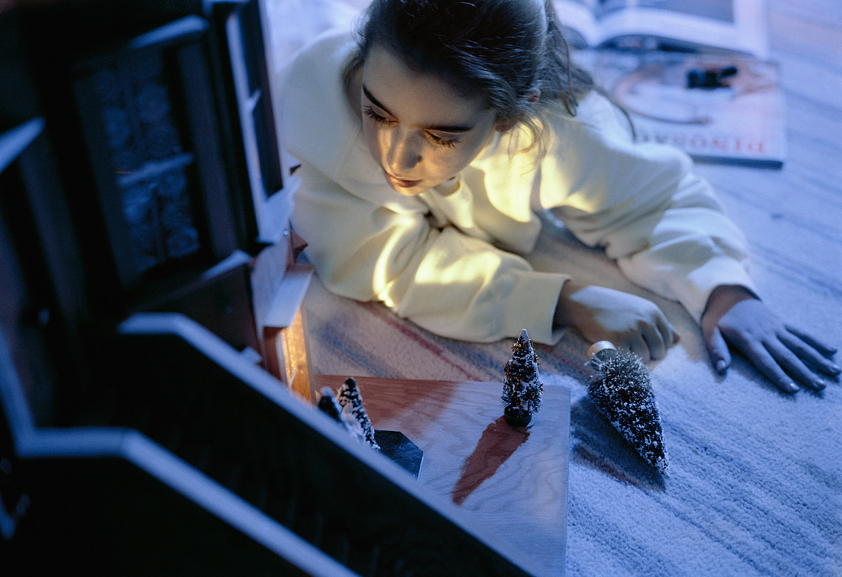 Gregory Crewdson: Untitled, From the series: Early Work, 1986-1988