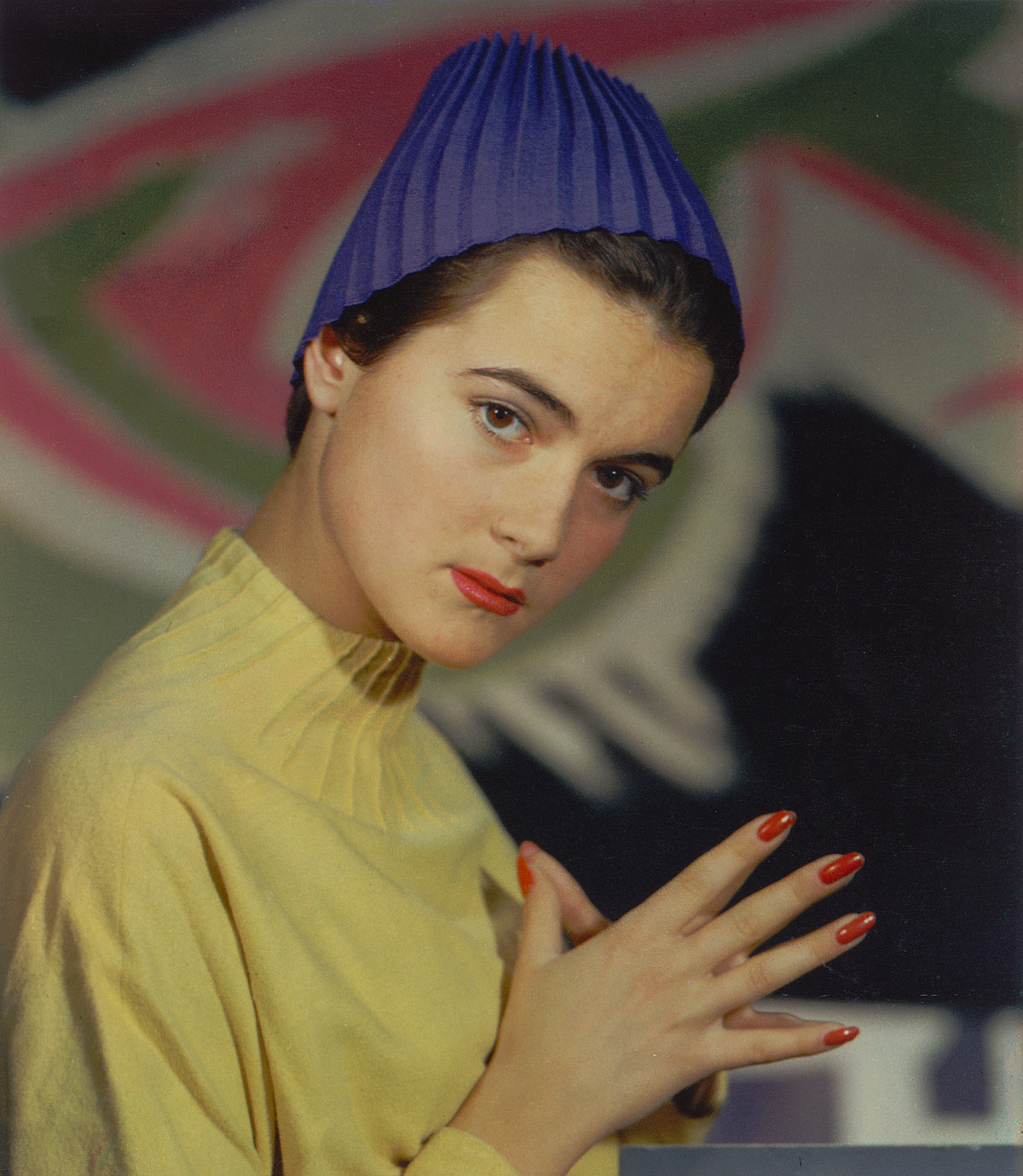 Hans Madensky: Fashion portrait – Student from the Vienna Hetzendorf Fashion School, 1952