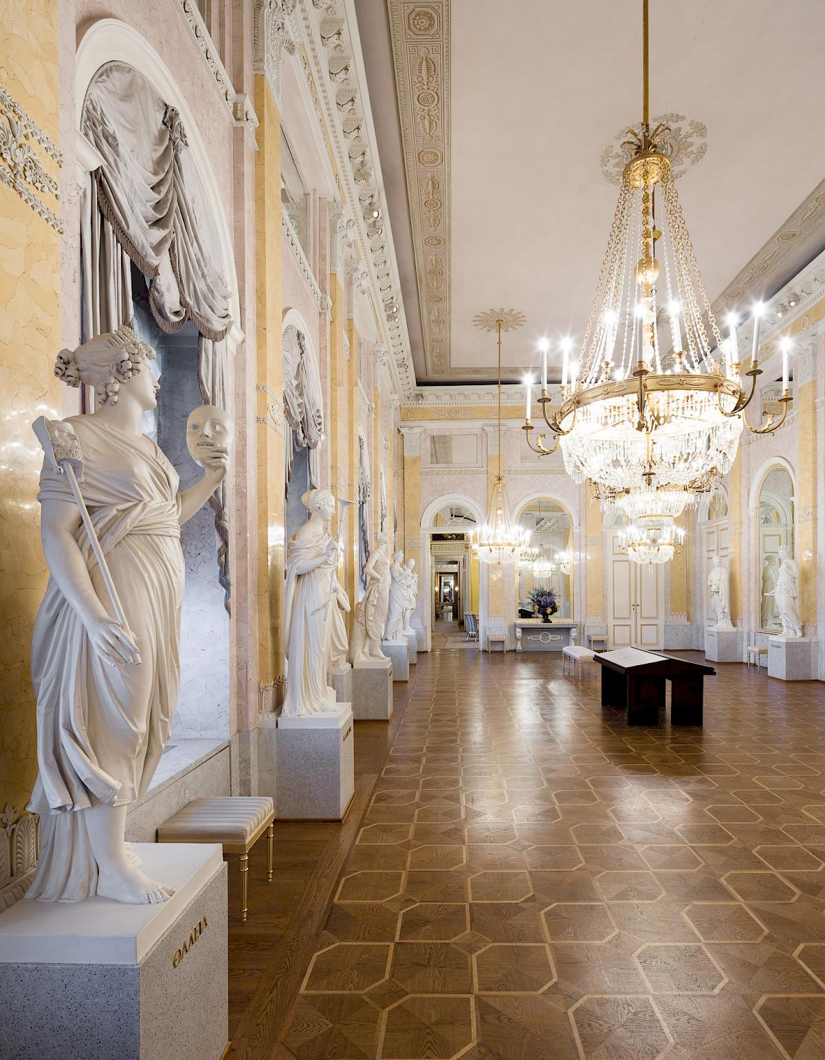 Hall of Muses in the State Rooms | Photos © Georg Molterer