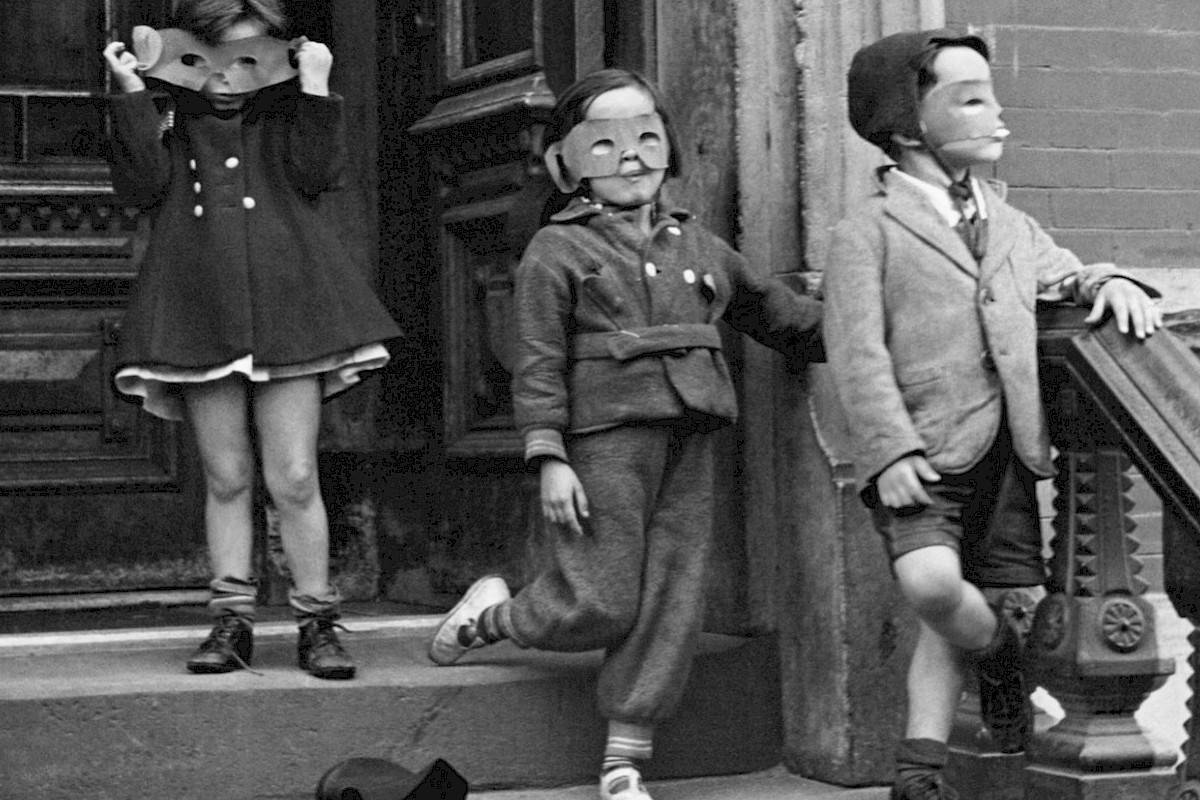 Helen Levitt | New York, 1940 | Permanent loan of the Austrian Ludwig Foundation for Art and Science © Film Documents LLC