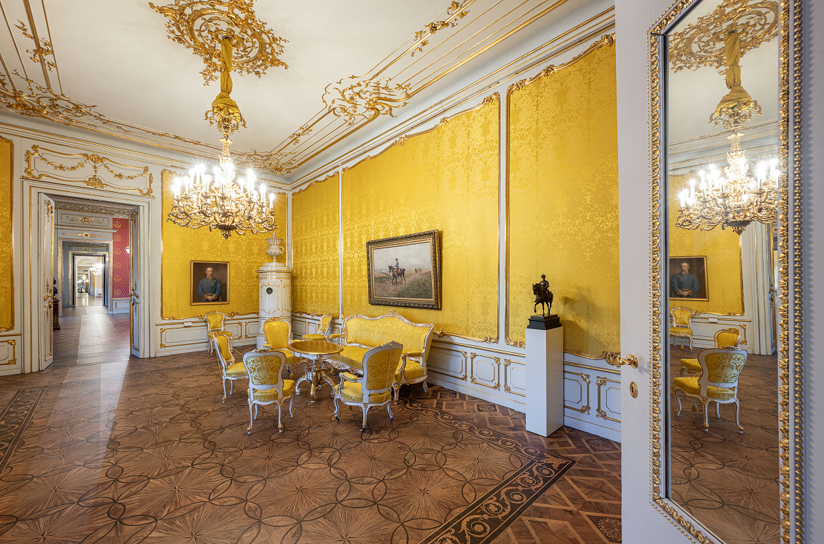 State Rooms: Rokoko Zimmer,