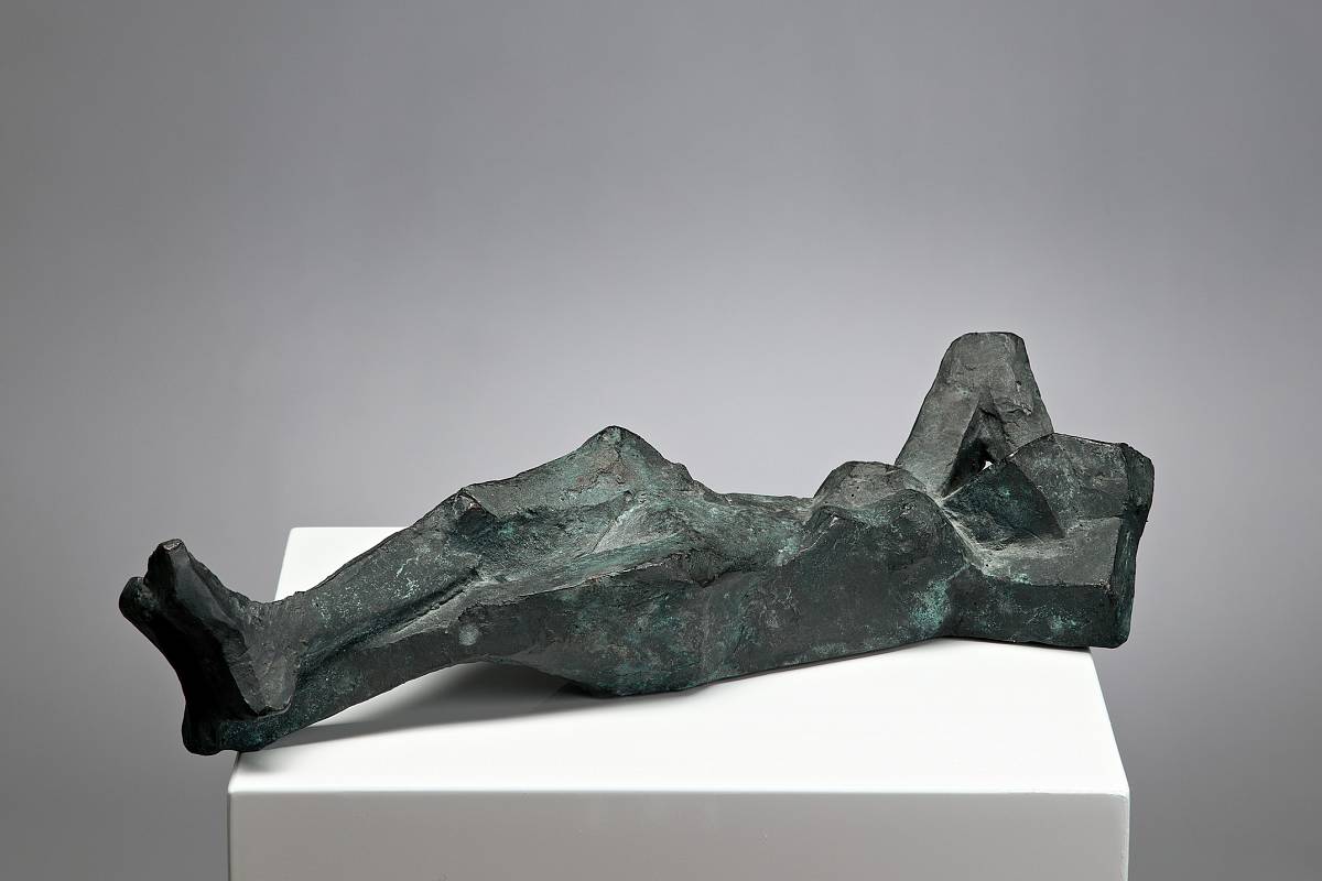 Josef Pillhofer: Liegende weibliche Figur, o.J.