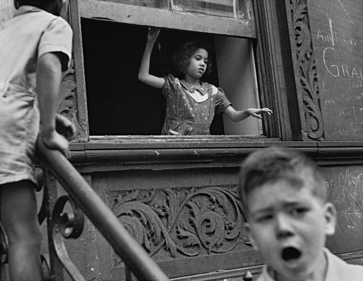 Helen Levitt: New York, ca. 1940